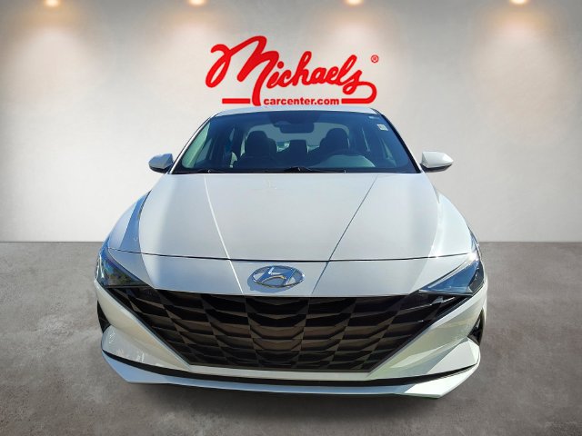 Used 2023 Hyundai Elantra SEL FWD image 2