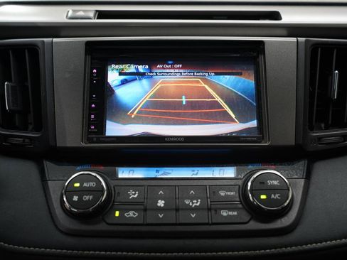 Used 2016 Toyota RAV4 XLE w/ Cargo Management Package FWD image 20