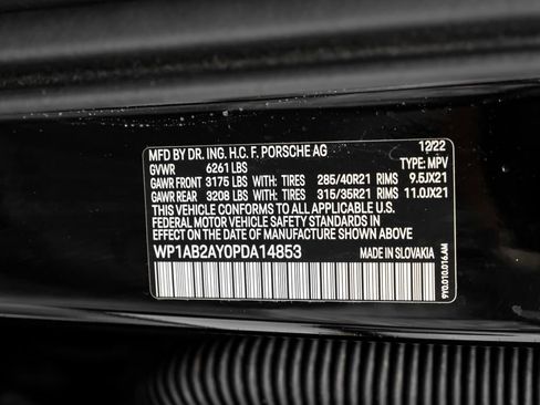 Used 2023 Porsche Cayenne S Platinum w/ Premium Package Plus AWD/4WD image 54