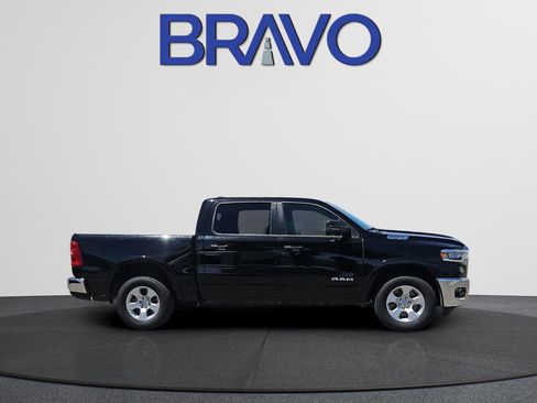 Used 2025 RAM 1500 Big Horn AWD/4WD image 3