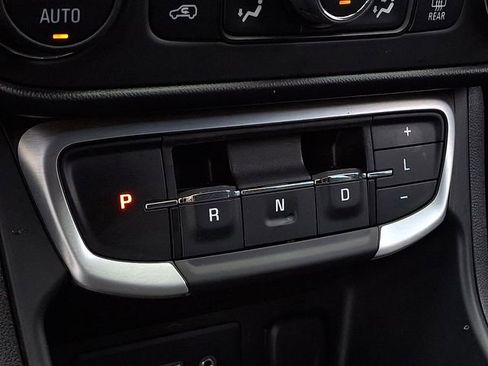 Used 2022 GMC Terrain SLE w/ Driver Convenience Package AWD/4WD image 14