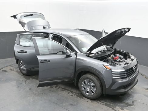 New 2026 Nissan Kicks S image 37