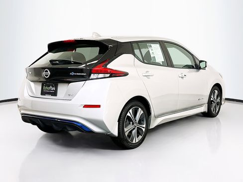 Used 2018 Nissan Leaf SV image 9