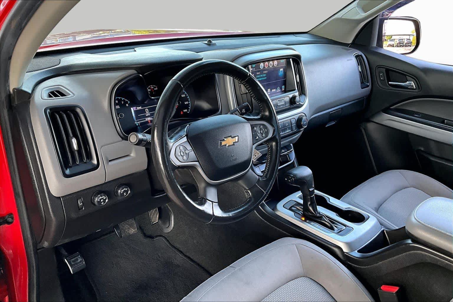 Used 2018 Chevrolet Colorado LT w/ LT Convenience Package AWD/4WD image 18