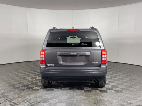 Used 2017 Jeep Patriot Latitude image 4