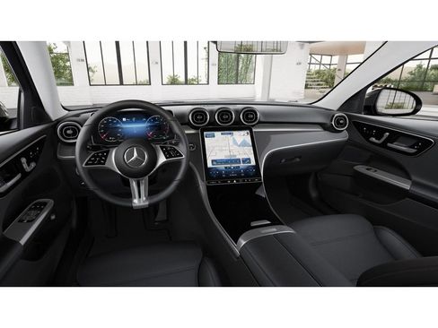 Used 2025 Mercedes-Benz C 300 4MATIC Sedan image 3