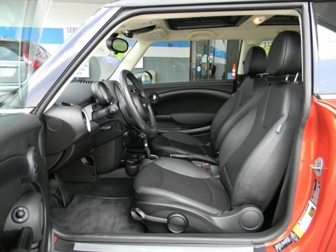 Used 2013 MINI Cooper Hardtop FWD image 11