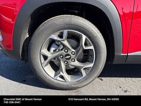 New 2026 Chevrolet Trax LT w/ Driver Confidence Package image 25