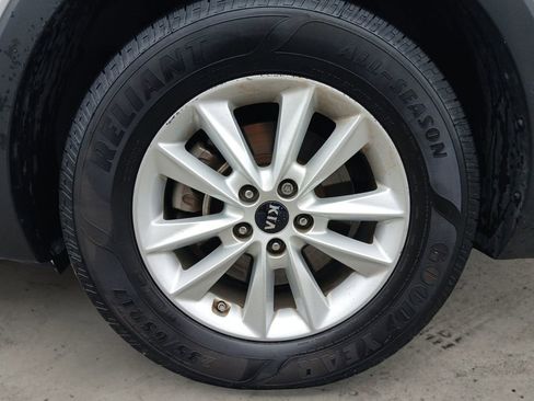 Used 2019 Kia Sorento FWD w/ LX Convenience Package image 14