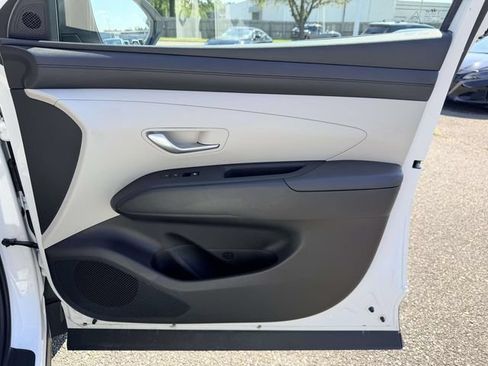 Used 2025 Hyundai Tucson SEL FWD image 8