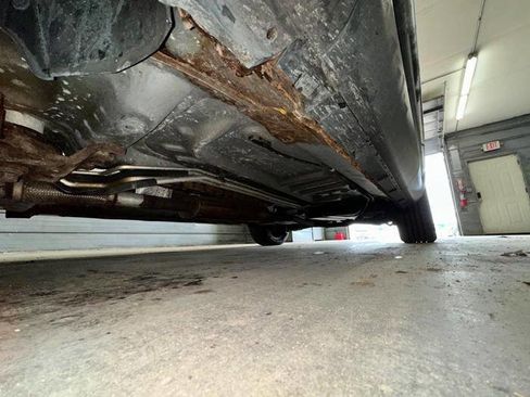 Used 2013 Ford Explorer Limited w/ Class III Trailer Tow Pkg FWD image 12