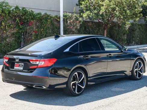 Used 2019 Honda Accord Sport image 9