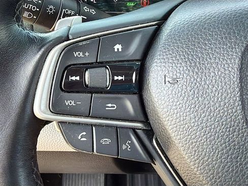 Used 2019 Honda Accord EX-L image 16