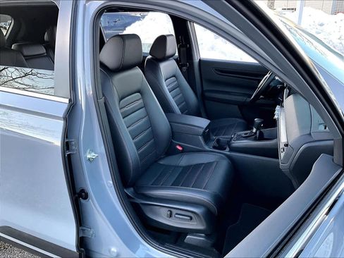 Used 2025 Honda CR-V Sport-L image 11