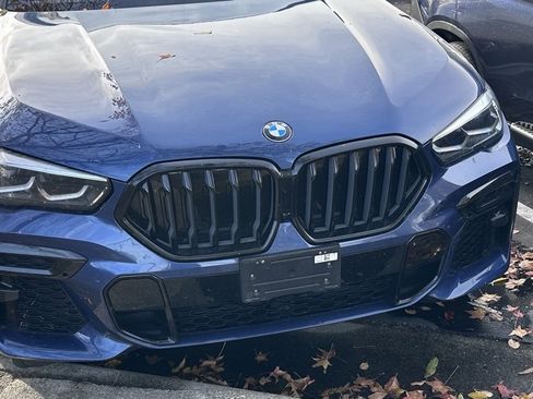 Used 2023 BMW X6 xDrive40i w/ M Sport Package image 12