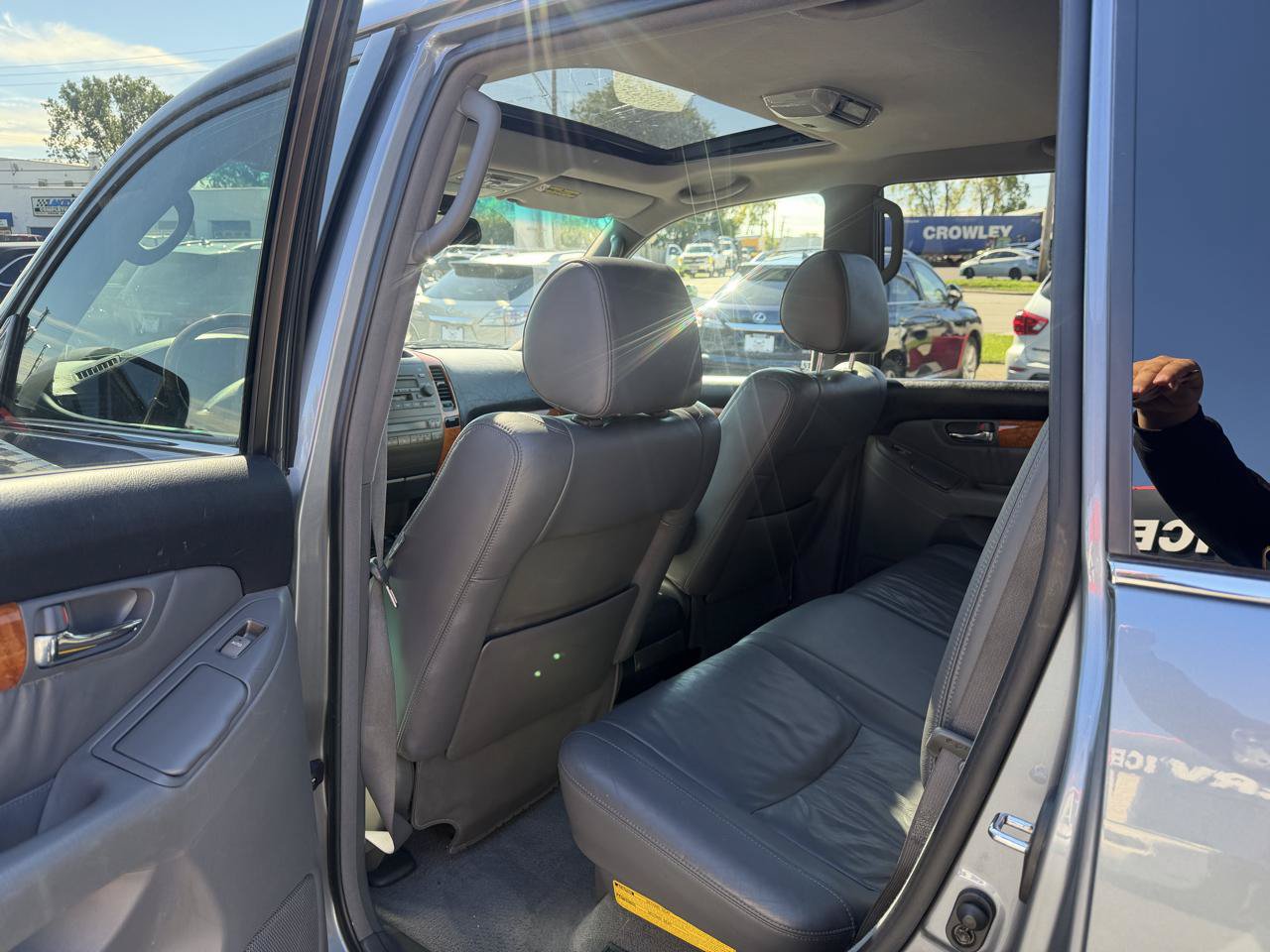 Used 2004 Lexus GX 470 w/ Preferred Accessory Pkg AWD/4WD image 12