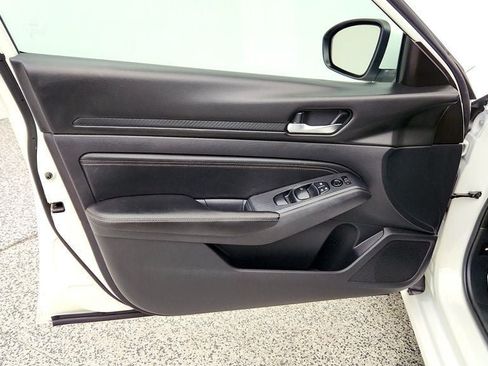 Used 2020 Nissan Altima 2.5 S FWD image 10