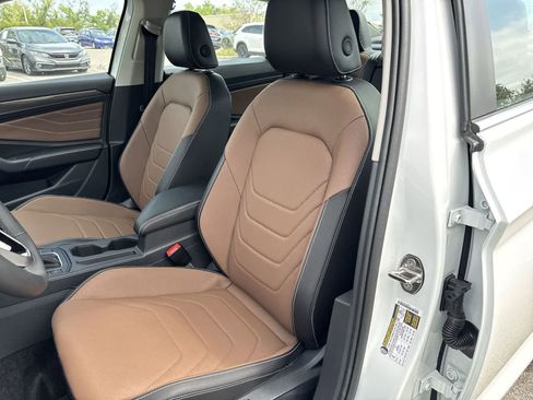 New 2026 Volkswagen Jetta SEL FWD image 15