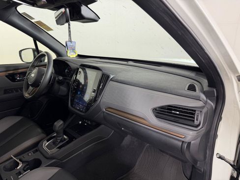 Used 2025 Subaru Forester Sport AWD/4WD image 18