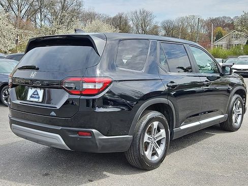Certified 2024 Honda Pilot EX-L image 6