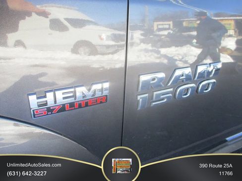 Used 2016 RAM 1500 Laramie w/ Convenience Group AWD/4WD image 16