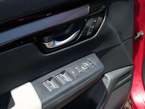Used 2025 Honda CR-V EX-L image 5