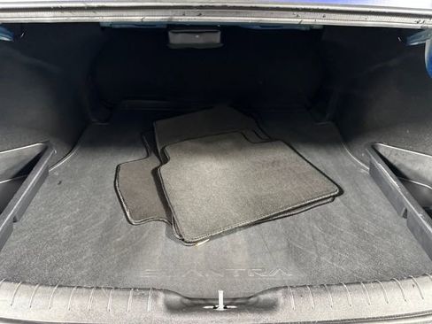 Used 2024 Hyundai Elantra SE image 26