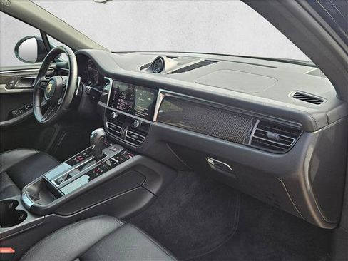 Used 2022 Porsche Macan S image 17