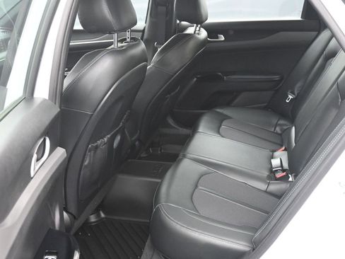 Used 2022 Kia K5 GT-Line image 13