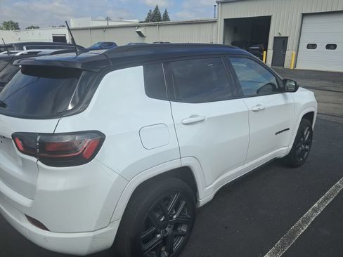 Used 2025 Jeep Compass Limited w/ High Altitude Package AWD/4WD image 7