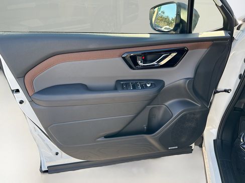 New 2025 Subaru Forester Sport image 22