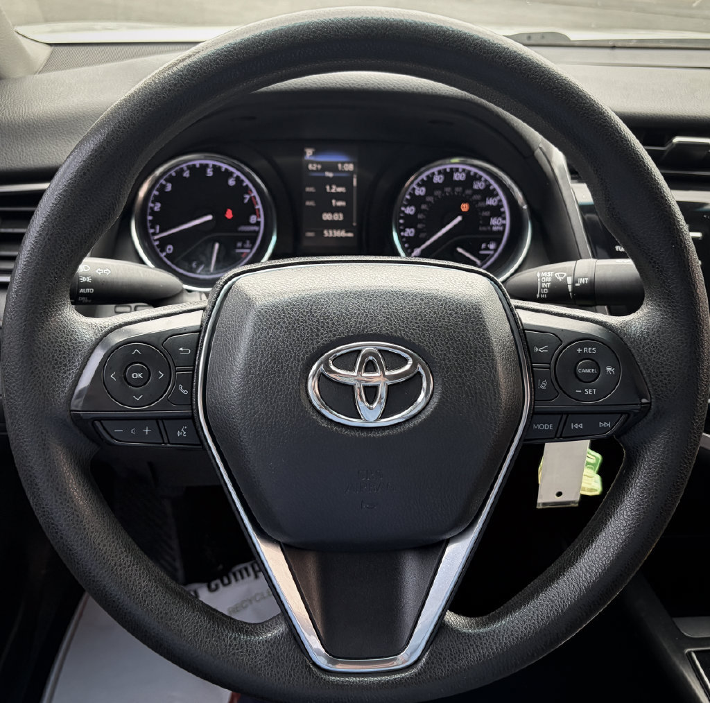 Used 2019 Toyota Camry LE FWD image 9