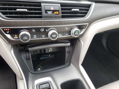 Certified 2018 Honda Accord EX-L image 21