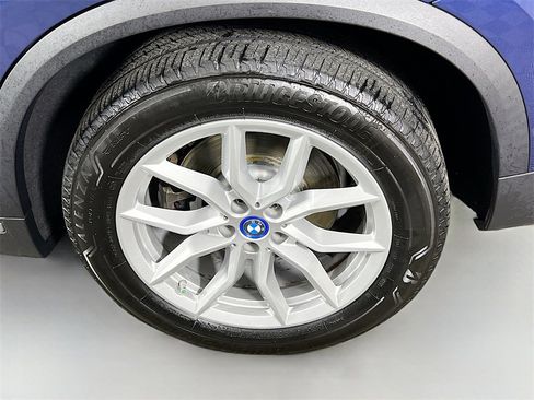 Used 2022 BMW X5 xDrive45e w/ Executive Package image 35