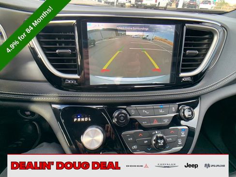 New 2026 Chrysler Pacifica Select w/ S Appearance Package image 20