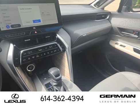 Used 2023 Toyota Venza XLE AWD/4WD image 38