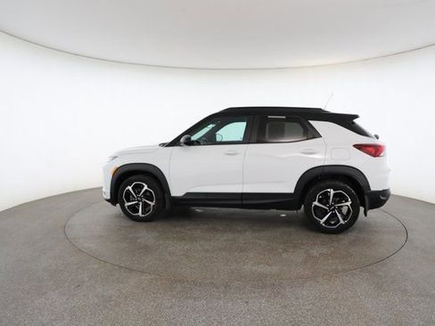 Used 2021 Chevrolet TrailBlazer RS w/ Technology Package image 7