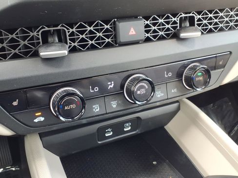 Used 2024 Honda Accord EX image 29