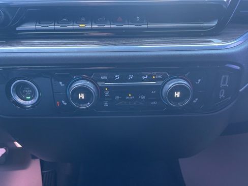 Used 2022 Chevrolet Silverado 1500 LT image 21