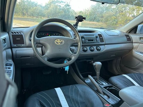 Used 2003 Toyota Camry LE image 12
