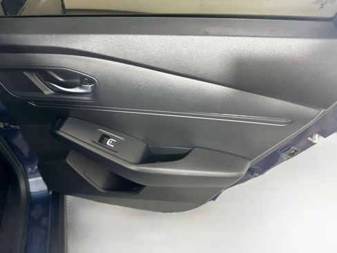 Used 2025 Honda Accord SE image 28
