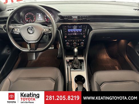 Used 2021 Volkswagen Passat 2.0T R-Line image 23