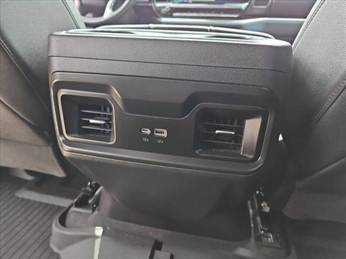 Used 2024 Chevrolet Silverado 1500 LT Trail Boss w/ Convenience Package II AWD/4WD image 16