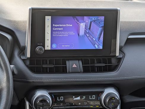 Used 2025 Toyota RAV4 XLE FWD image 15
