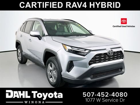 Certified 2025 Toyota RAV4 XLE AWD/4WD image 1