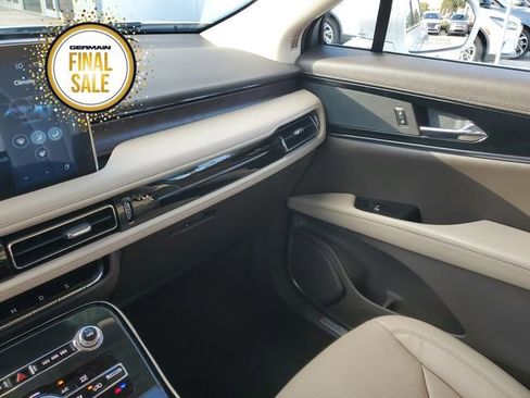 Certified 2023 Lincoln Nautilus Reserve image 31