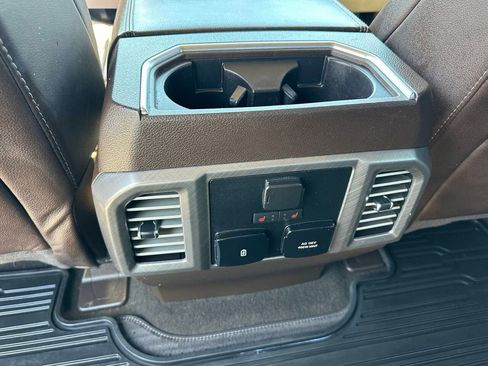 Used 2019 Ford F150 Limited w/ Trailer Tow Package image 10