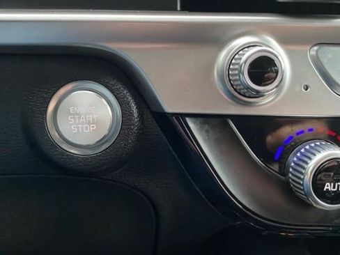 Used 2023 Kia Telluride S image 36