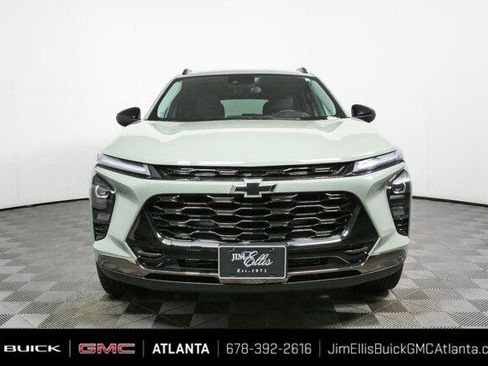 Used 2025 Chevrolet Trax ACTIV w/ Sunroof Package FWD image 30