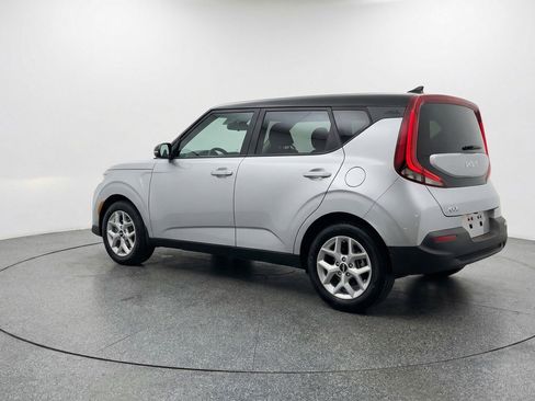 Used 2025 Kia Soul LX w/ LX Technology Package image 6